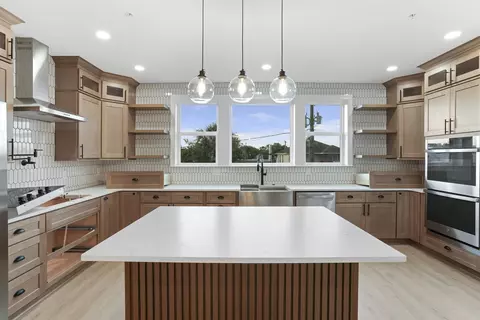 Kitchen - 306 Arricola Ave, Saint Augustine, FL 32080 photo 1 of 4