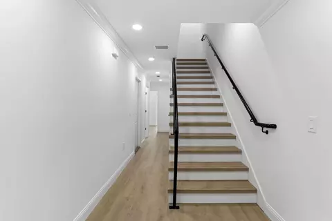 Entry Way - 306 Arricola Ave, Saint Augustine, FL 32080 photo 2 of 5