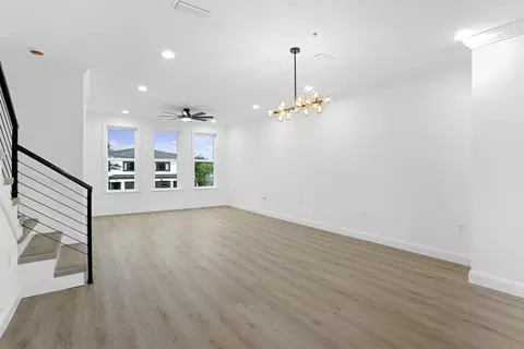 Living - 306 Arricola Ave, Saint Augustine, FL 32080 photo 2 of 3