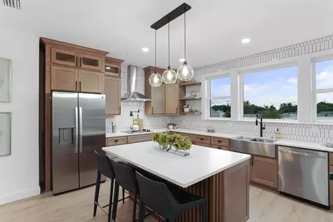 Kitchen - 308 Arricola Ave, Saint Augustine, FL 32080 photo 2 of 4