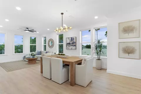Dining - 308 Arricola Ave, Saint Augustine, FL 32080 photo 2 of 2