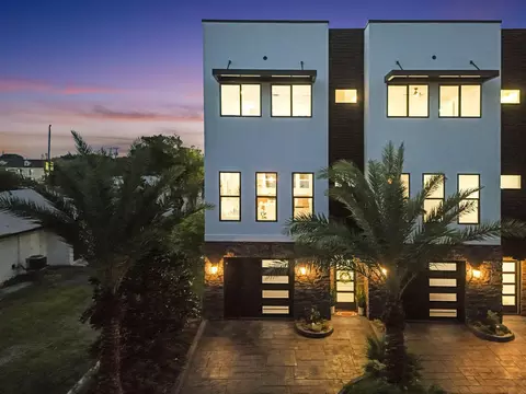 Exterior - 302 Arricola Ave, Saint Augustine, FL 32080 photo 5 of 7