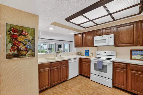 Kitchen - 6170 A1a S, Saint Augustine Beach, FL 32080 photo 2 of 5