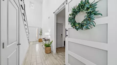Entry Way - 130 Saint Barts Ave, Saint Augustine, FL 32080 photo 2 of 6