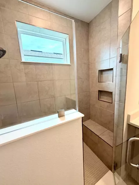 Bath - 38 Amberwood Dr, Saint Augustine, FL 32092 photo 2 of 4