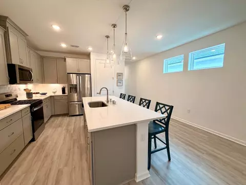 Kitchen - 38 Amberwood Dr, Saint Augustine, FL 32092 photo 5 of 6