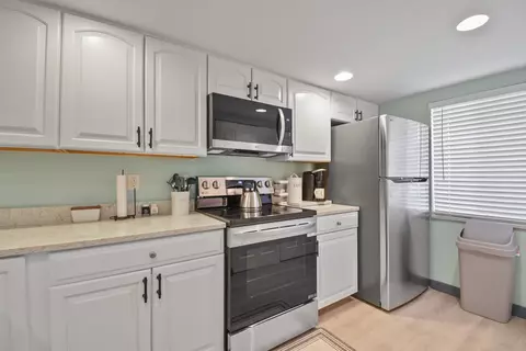 Kitchen - 8130 A1a S UNIT D-2, Saint Augustine, FL 32080 photo 2 of 2