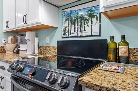 Kitchen - 141 Grafft Ln, Saint Augustine, FL 32084 photo 6 of 6