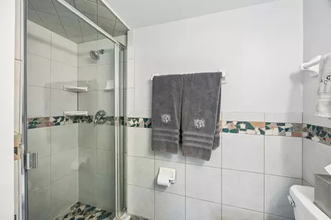 Bath - 4 Ocean Trace Rd #322, Saint Augustine, FL 32080 photo 1 of 2
