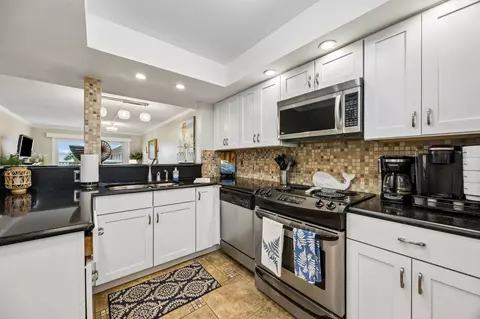 Kitchen - 4 Ocean Trace Rd #322, Saint Augustine, FL 32080 photo 1 of 1