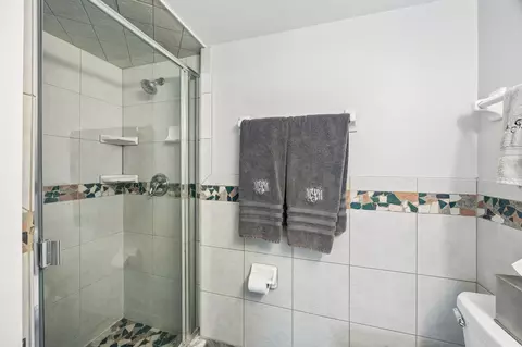 Bath - 4 Ocean Trace Rd #322, Saint Augustine, FL 32080 photo 1 of 2