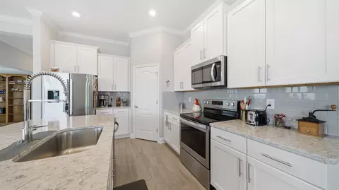 Kitchen - 589 Ocean Jasper Dr, Saint Augustine, FL 32086 photo 3 of 7