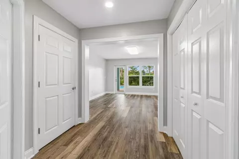 Entry Way - 123 Sunset Cir S, Saint Augustine, FL 32080 photo 5 of 6