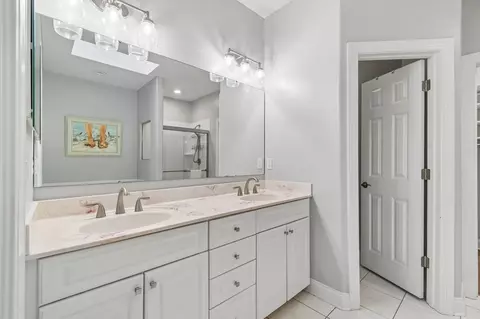 Bath - 123 Sunset Cir S, Saint Augustine, FL 32080 photo 1 of 10
