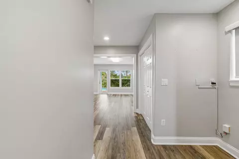 Entry Way - 123 Sunset Cir S, Saint Augustine, FL 32080 photo 3 of 6