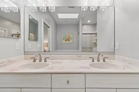 Bath - 123 Sunset Cir S, Saint Augustine, FL 32080 photo 3 of 10