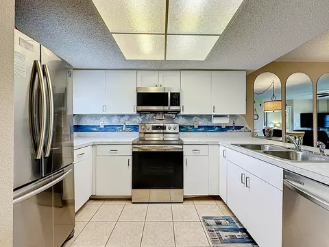 Kitchen - 4250 A1a S UNIT I-21, Saint Augustine, FL 32080 photo 2 of 4