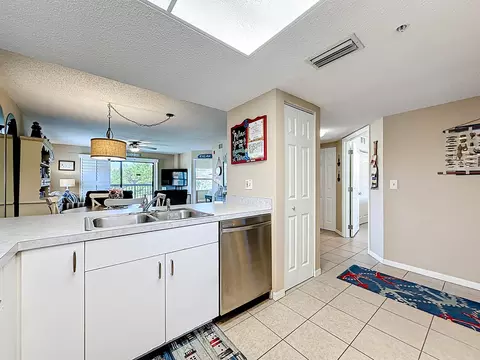 Kitchen - 4250 A1a S UNIT I-21, Saint Augustine, FL 32080 photo 4 of 4