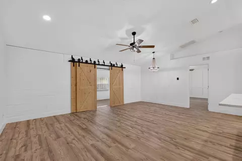 Living - 250 Segovia Rd, Saint Augustine, FL 32086 photo 1 of 5