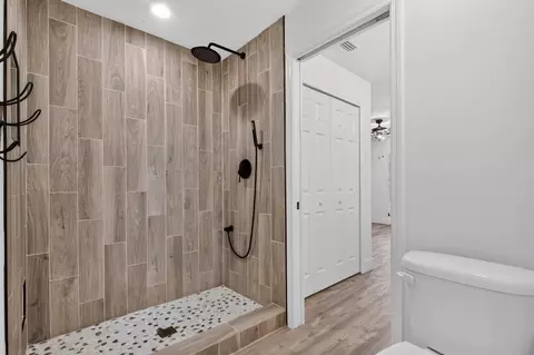 Bath - 250 Segovia Rd, Saint Augustine, FL 32086 photo 3 of 4
