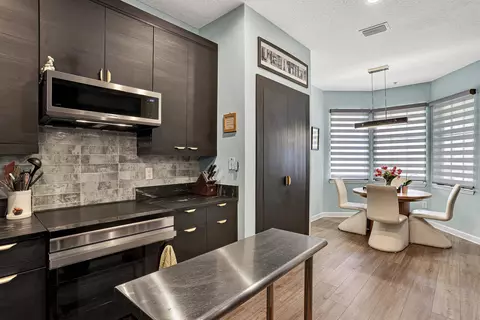 Kitchen - 220 Paseo Terraza #401, Saint Augustine, FL 32095 photo 3 of 6