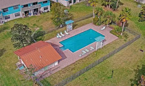Exterior - 650 W Pope Rd UNIT 244, Saint Augustine, FL 32080 photo 2 of 11