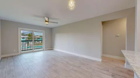 Living - 650 W Pope Rd UNIT 244, Saint Augustine, FL 32080 photo 4 of 6