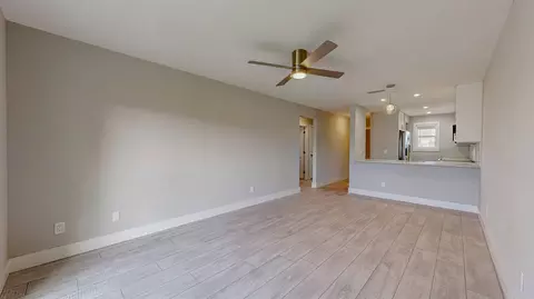 Living - 650 W Pope Rd UNIT 244, Saint Augustine, FL 32080 photo 3 of 6