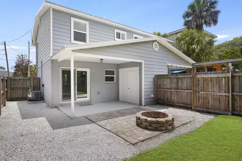 Exterior - 112 E St, Saint Augustine, FL 32080 photo 12 of 12