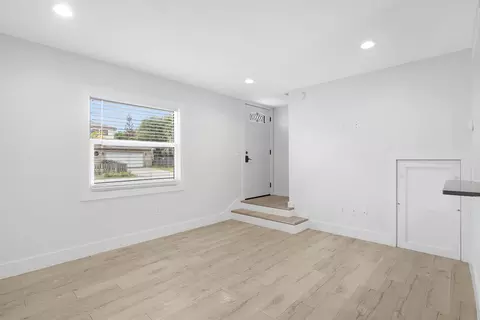 Living - 112 E St, Saint Augustine, FL 32080 photo 7 of 7