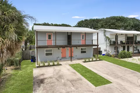 Exterior - 112 E St, Saint Augustine, FL 32080 photo 1 of 12