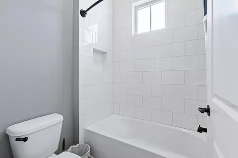 Bath - 227 Tesoro Ter, Saint Augustine, FL 32095 photo 6 of 7