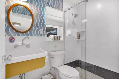 Bath - 6435 Broward St, Saint Augustine, FL 32080 photo 1 of 6