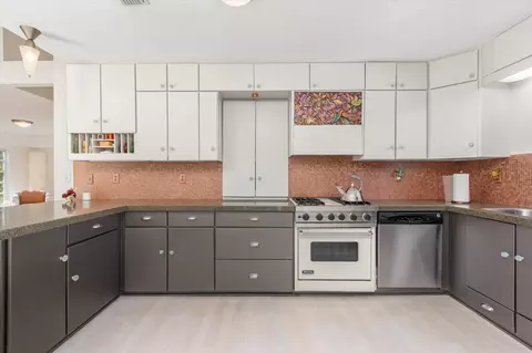 Kitchen - 1685 Santander St, Saint Augustine, FL 32080 photo 4 of 5
