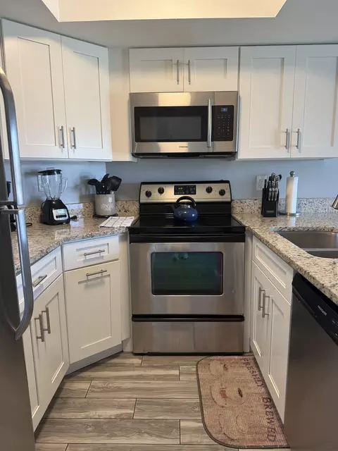 Kitchen - 4250 A1a S B24 #B24, Saint Augustine, FL 32080 photo 1 of 2