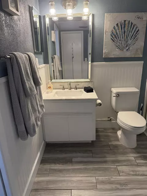 Bath - 4250 A1a S B24 #B24, Saint Augustine, FL 32080 photo 1 of 2