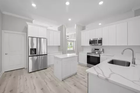 Kitchen - 105 Fonseca Dr, Saint Augustine, FL 32086 photo 2 of 3
