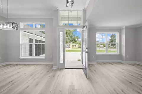 Entry Way - 105 Fonseca Dr, Saint Augustine, FL 32086 photo 2 of 3