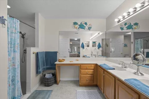 Bath - 625 Christina Dr, Saint Augustine, FL 32086 photo 1 of 2