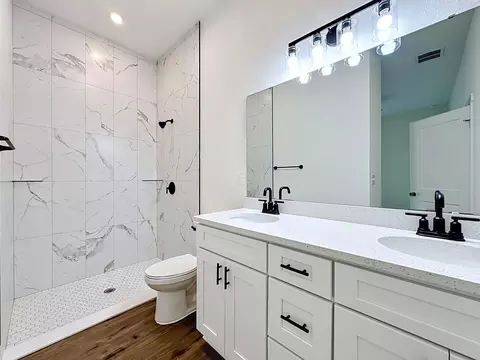 Bath - 248 Jackson Blvd, Saint Augustine, FL 32095 photo 2 of 4