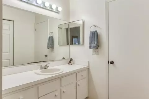 Bath - 31 Catalonia Ct, Saint Augustine, FL 32086 photo 1 of 3