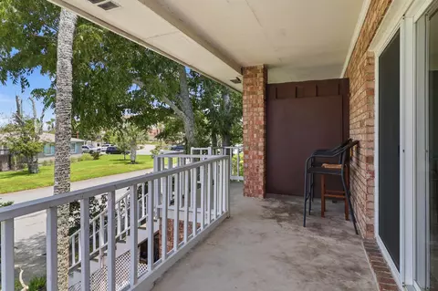 Exterior - 22 Comares Ave #1A, Saint Augustine, FL 32080 photo 3 of 11