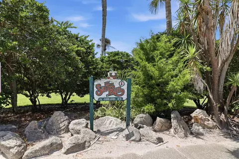 Exterior - 22 Comares Ave #1A, Saint Augustine, FL 32080 photo 10 of 11