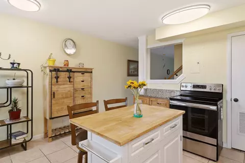 Kitchen - 22 Comares Ave #1A, Saint Augustine, FL 32080 photo 2 of 4
