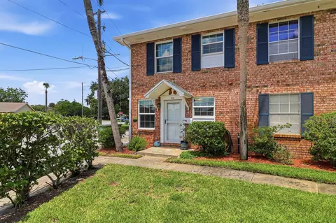 Exterior - 22 Comares Ave #1A, Saint Augustine, FL 32080 photo 1 of 11