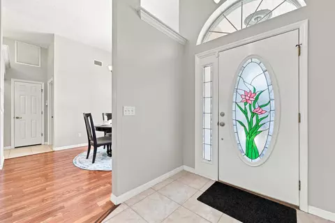 Entry Way - 335 Graciela Cir, Saint Augustine, FL 32086 photo 2 of 3