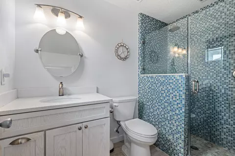 Bath - 168 Islander Cir, Saint Augustine, FL 32080 photo 2 of 4