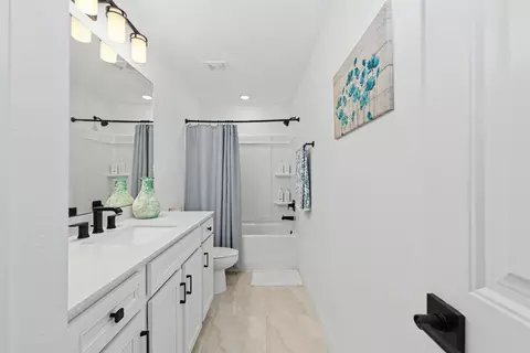Bath - 140 Shell Creek Ct, Saint Augustine, FL 32086 photo 8 of 9