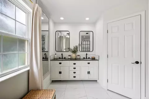 Bath - 105 Maries Way, Saint Augustine, FL 32086 photo 2 of 4
