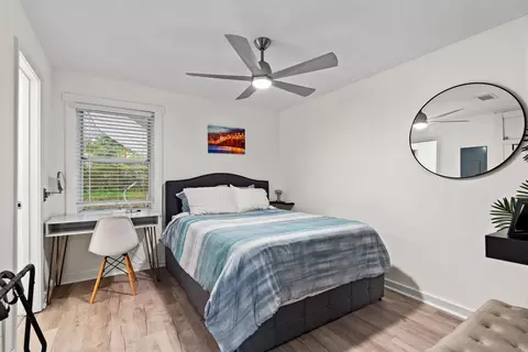 Bedroom - 1075 Anastasia Blvd, Saint Augustine, FL 32080 photo 5 of 7